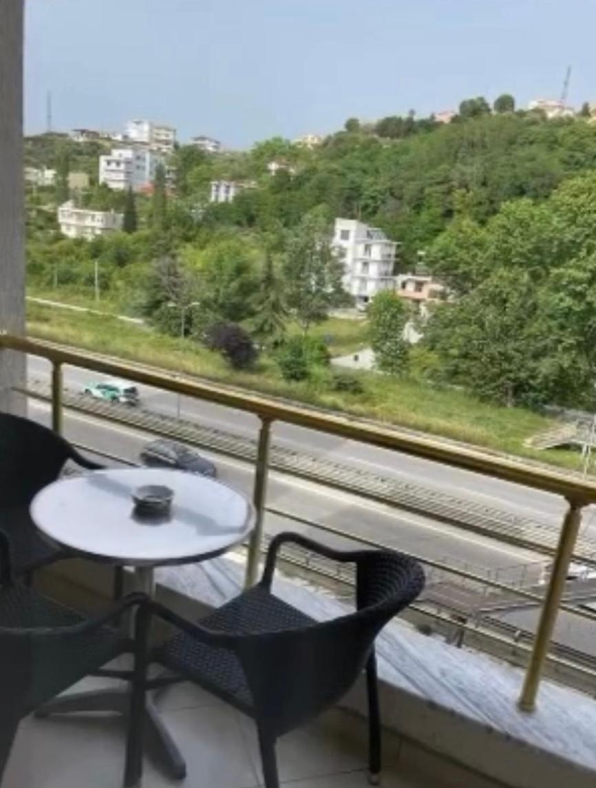 Apartament Holiday Apartment